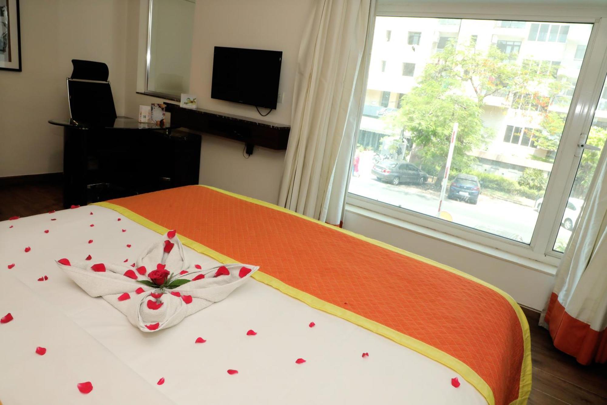 Zone By The Park , Bani Park Jaipur Hotel Bagian luar foto
