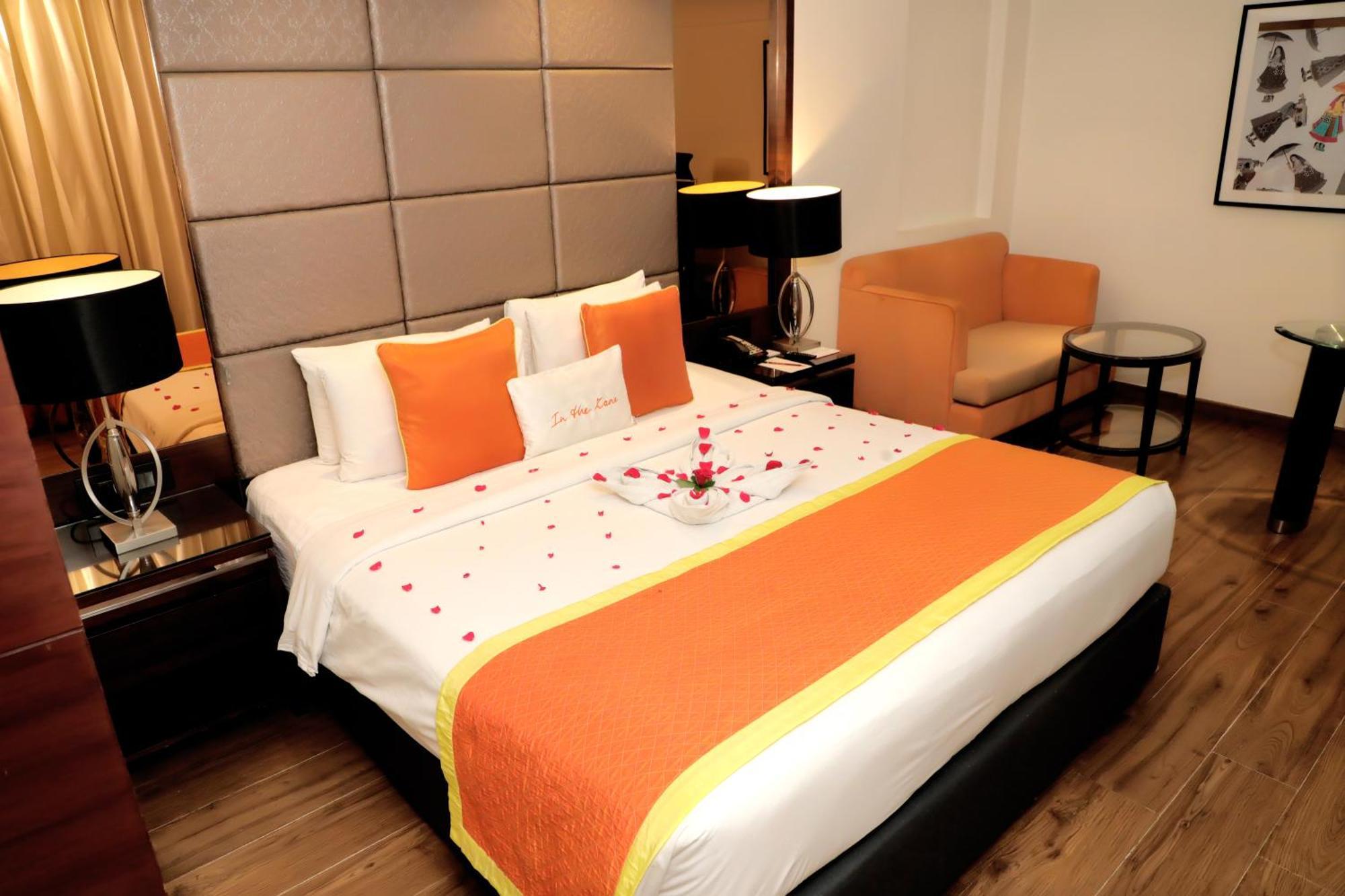Zone By The Park , Bani Park Jaipur Hotel Bagian luar foto