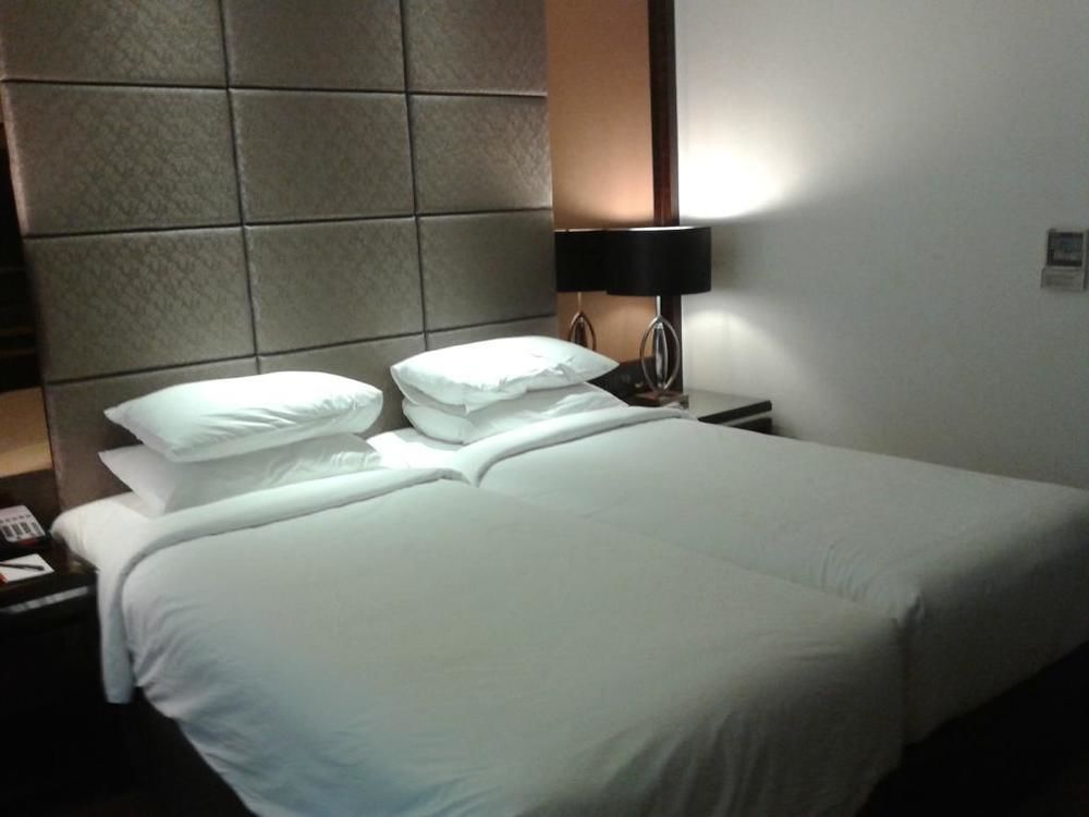 Zone By The Park , Bani Park Jaipur Hotel Bagian luar foto