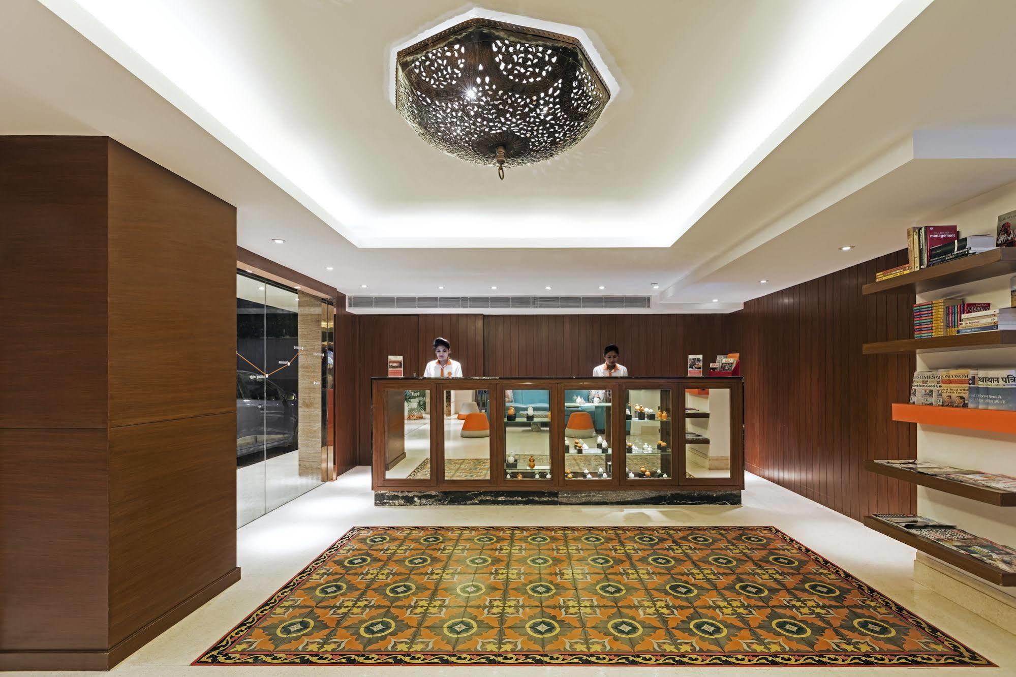 Zone By The Park , Bani Park Jaipur Hotel Bagian luar foto